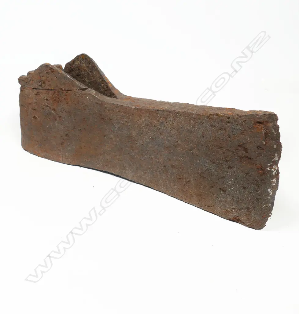 An early Māori trade axe head, Image 1++